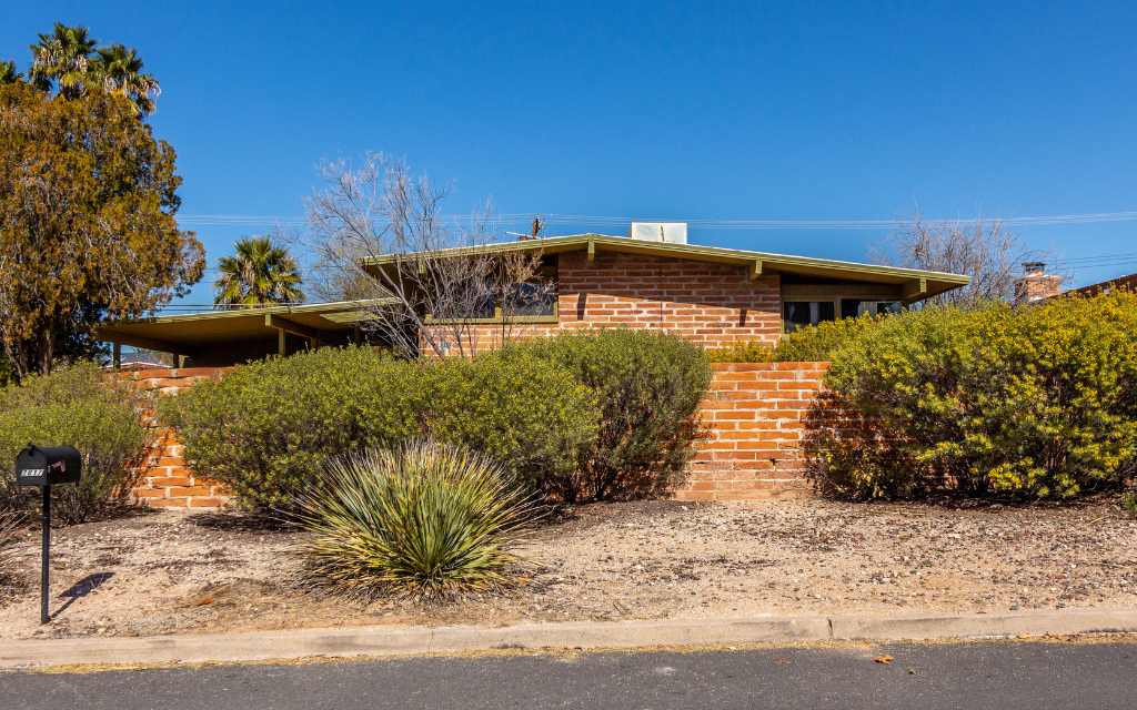 Midcentury ranch homes can be found in Sam Hughes too