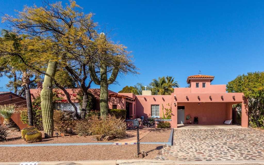 Home in Broadmoor Historic District, Tucson Arizona