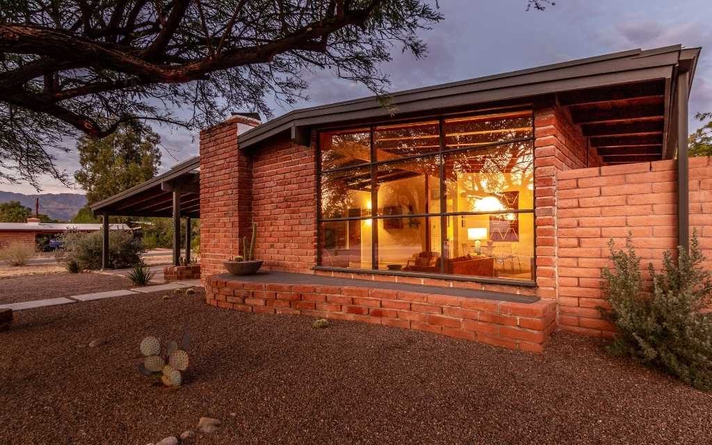 Lusk Homes built many ranch style homes throughout Tucson in the 1950s and 1960s.