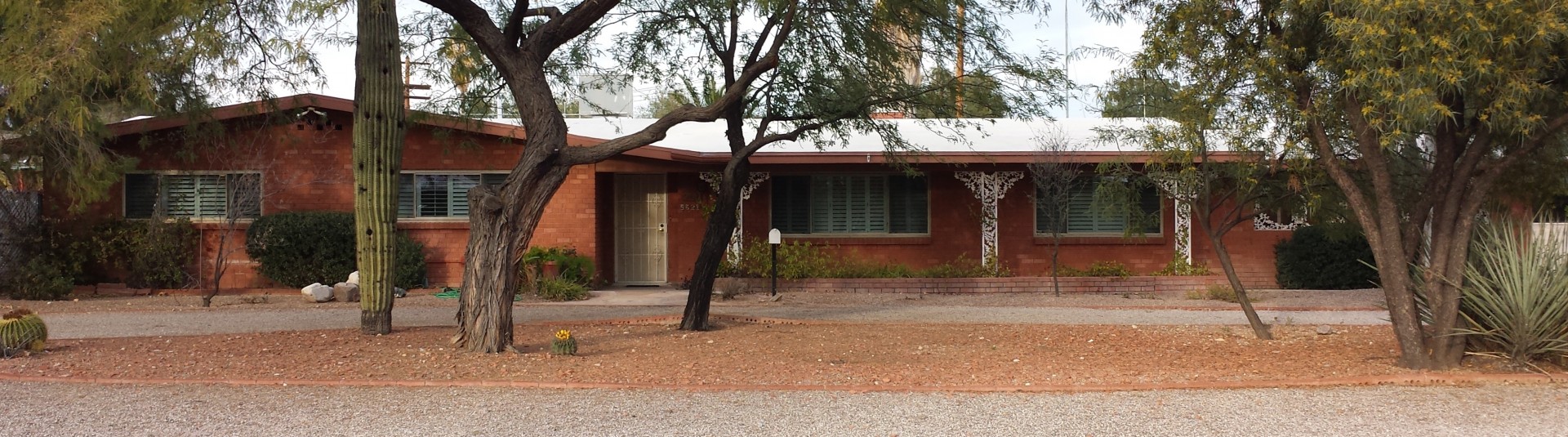 Wilshire Heights Neighborhood Classic Midcentury Ranch Homes in