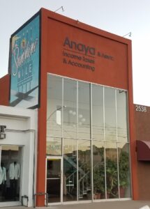 Sunshine Mile commercial building in Tucson designed by Anne Rysdale