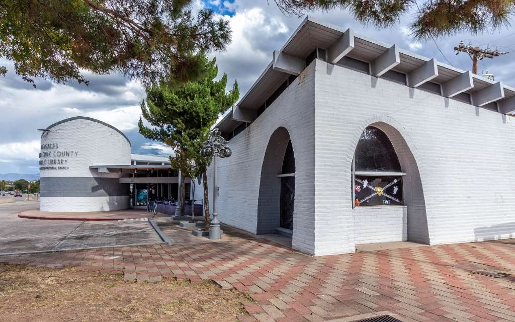 Another view of Nogales Public Library designed by Bennie Gonzales