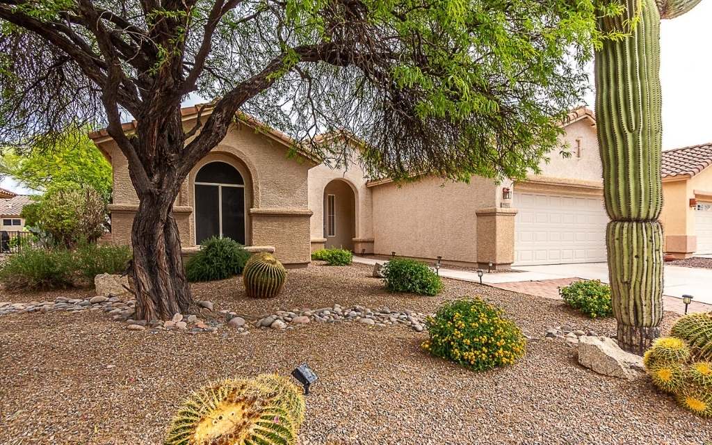 7656 E Cathedral Canyon Drive, Tucson 85743 Exterior of home in Sunflower Continental Ranch 55+ community