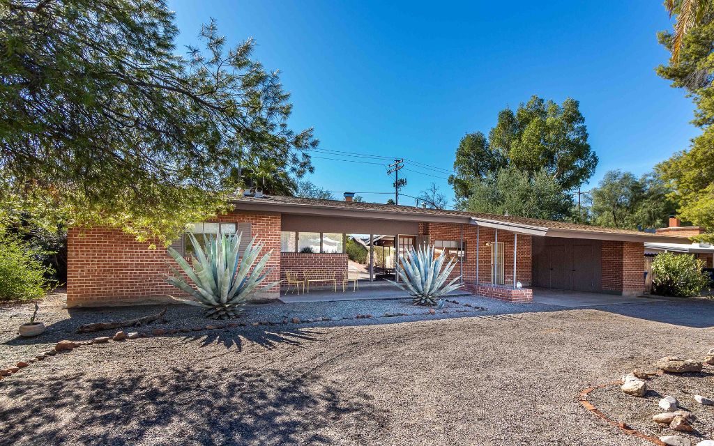 Midcentury modern ranch home made of red brick in Tucson Arizona - 5348 E 10th St