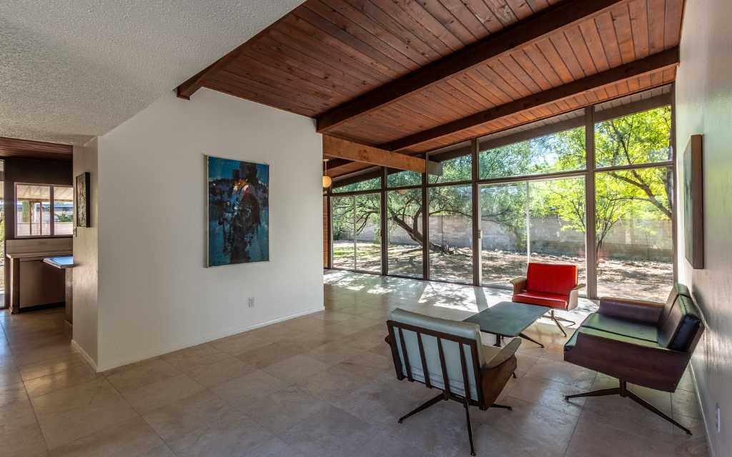 Mid century modern home in Windsor Park Tucson. Sold by Nick Labriola, Tierra Antigua Realty